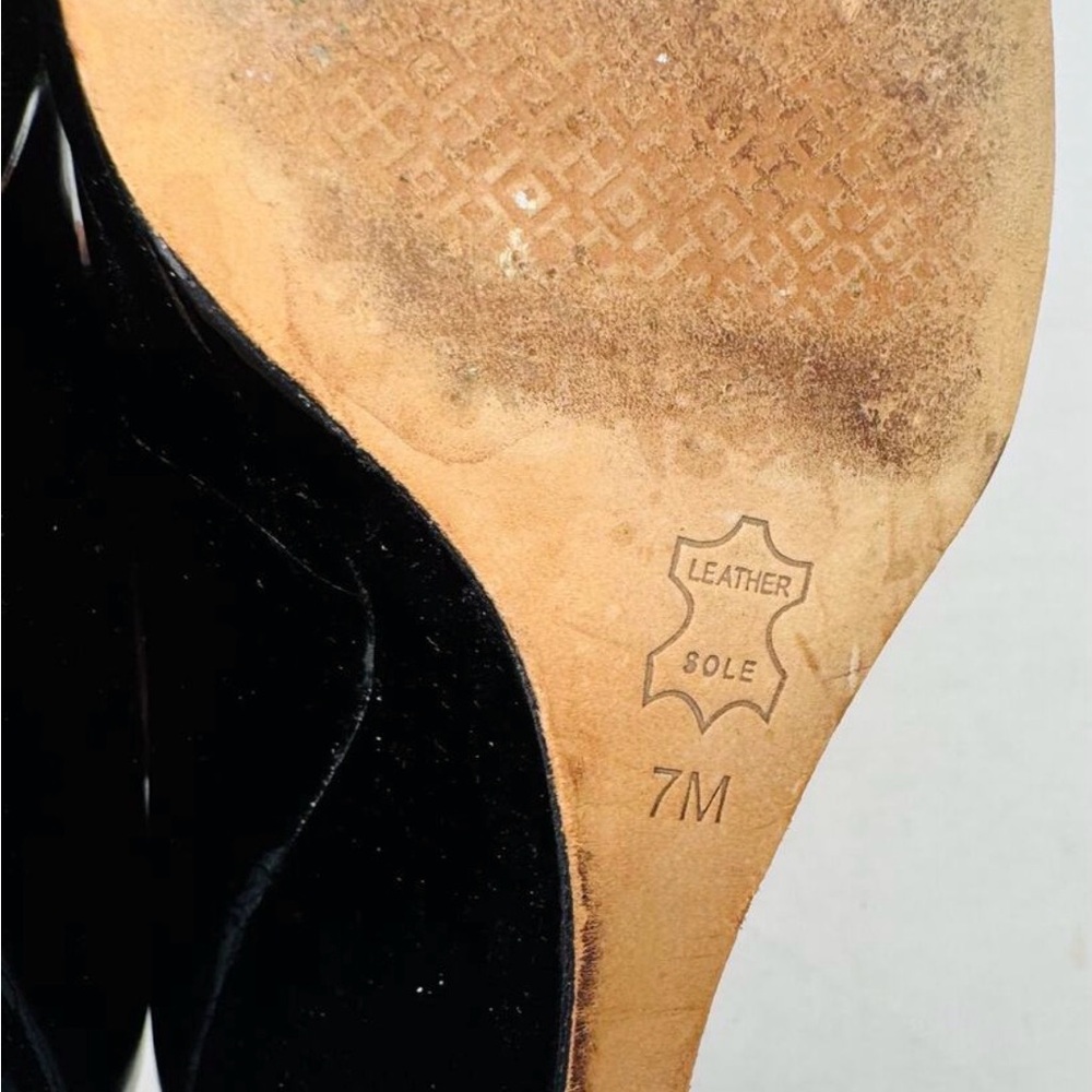 Tory Burch Black Patent Leather Heels - Picture 6 of 14